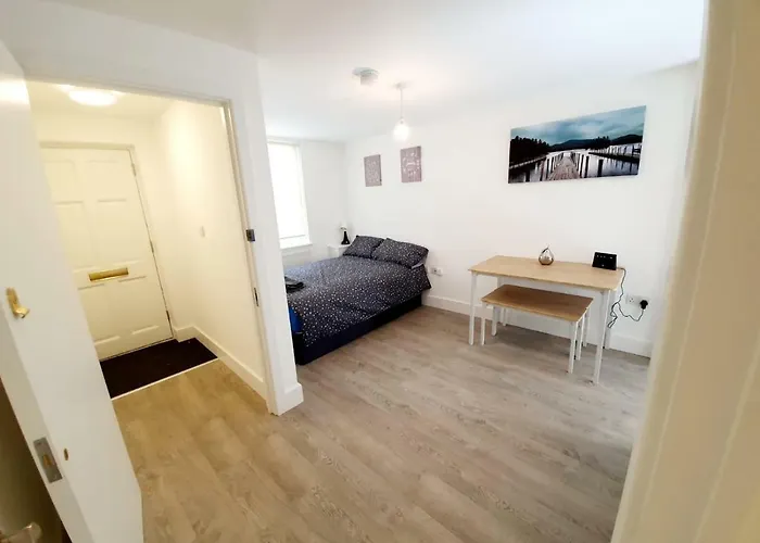 Chelmsford Town Centre New Modern Apartments