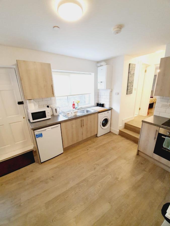 Town Centre New Modern Apartment Chelmsford