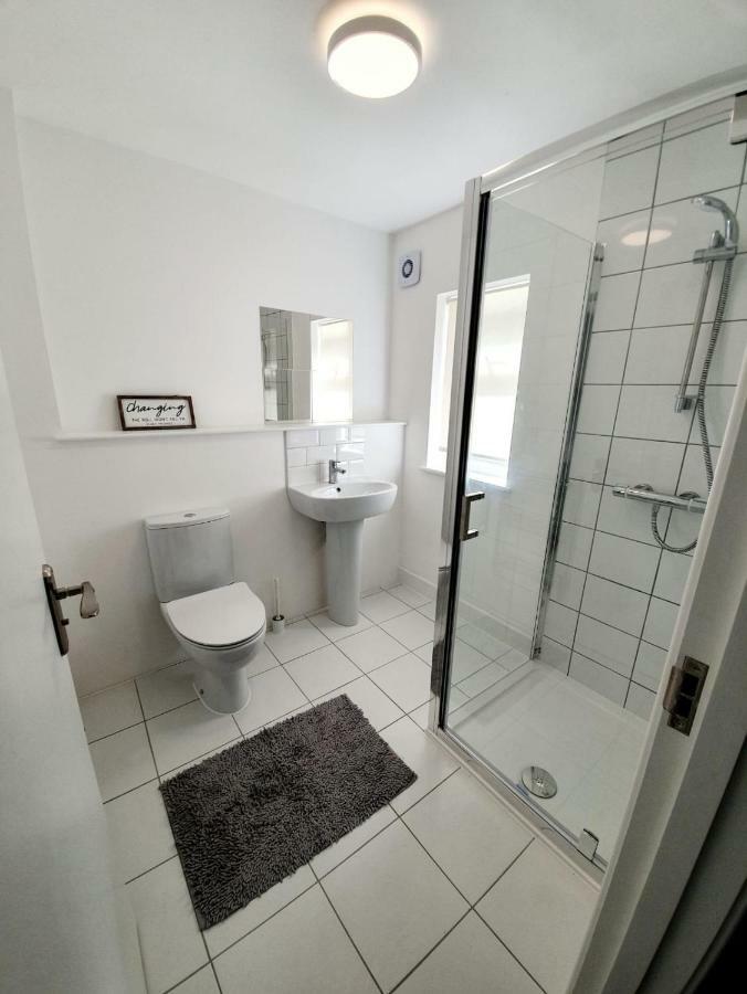 Town Centre New Modern Apartment Chelmsford