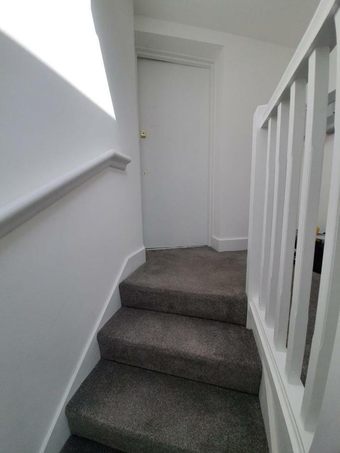 Town Centre New Modern Apartment Chelmsford